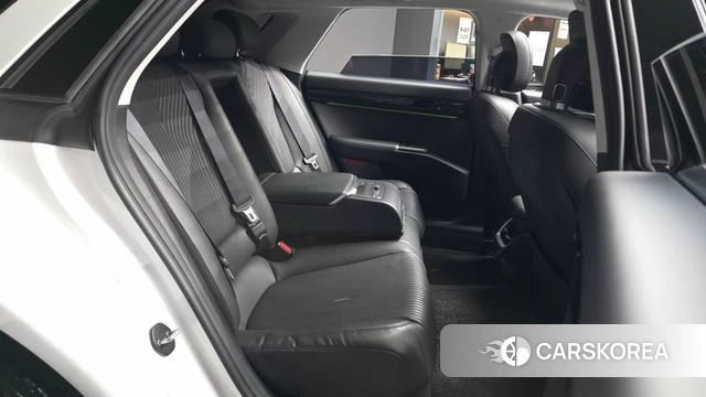 Hyundai Grandeur (GN7) 2022 Белый из Кореи, фото 3