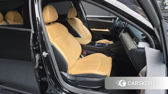 Kia K5 3rd generation 2022 Черный из Кореи, фото 3