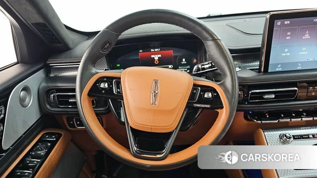 Lincoln Aviator 2nd generation 2021 Серый из Кореи, фото 3