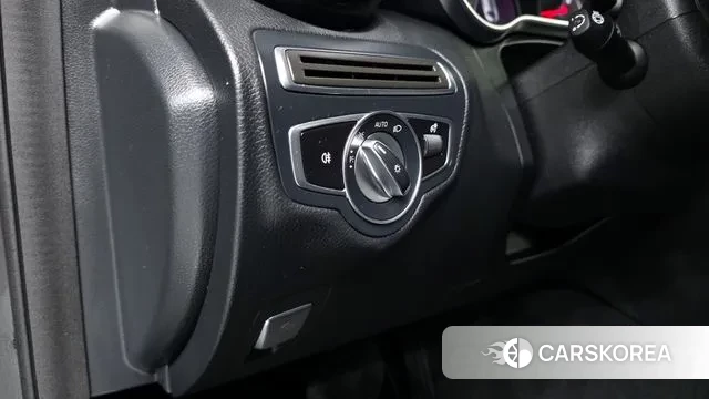 Mercedes-Benz C-Class W205 2020 Черный из Кореи, фото 3