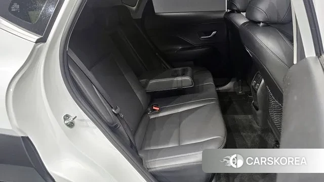 Hyundai Kona (SX2) 2024 Белый из Кореи, фото 3