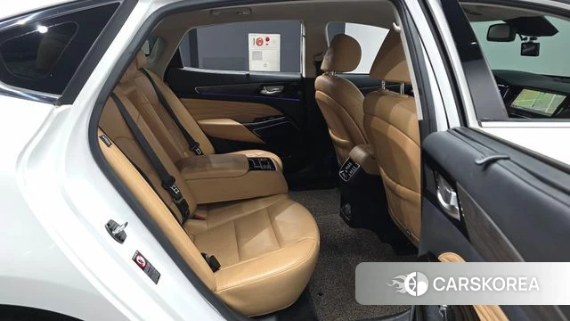 Kia K7 Premier Hybrid 2019 Белый из Кореи, фото 3