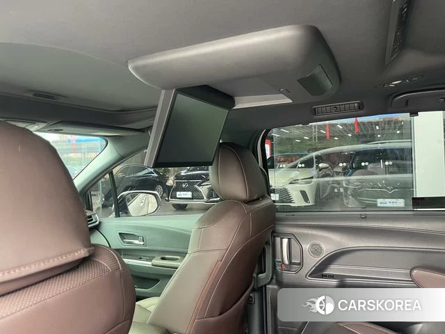 Toyota Saina 2022 Белый из Китая, фото 3
