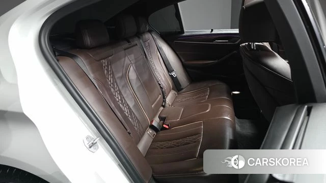 BMW 5 Series (G30) 2020 Белый из Кореи, фото 3