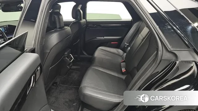 Hyundai Grandeur Hybrid (GN7) 2023 Черный из Кореи, фото 3