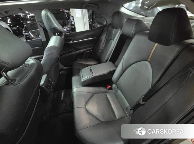 Toyota Camry (XV70) 2018 Коричневый из Кореи, фото 3