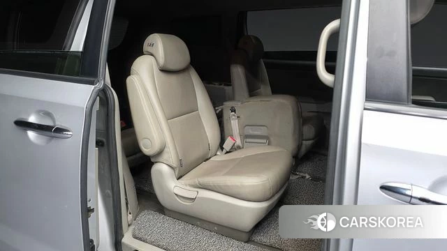 Kia The New Carnival 2018 Серебристо-серый из Кореи, фото 3