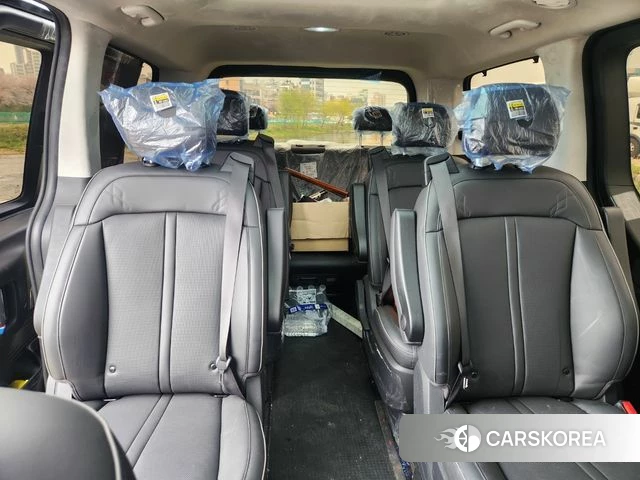 Hyundai Staria 2022 Черный из Кореи, фото 3