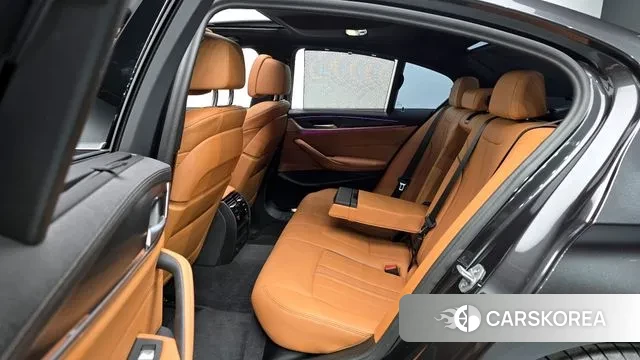 BMW 5 Series (G30) 2023 Серый из Кореи, фото 3