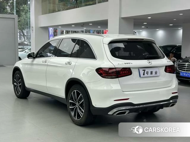 Mercedes-Benz GLC 2021 Белый из Китая, фото 3