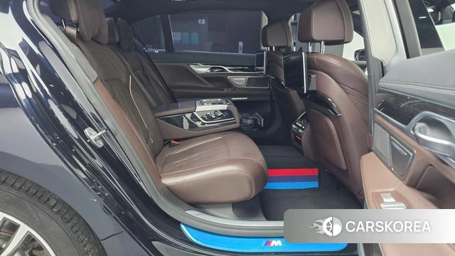 BMW 7 Series (G11) 2018 Черный из Кореи, фото 3