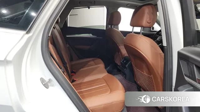 Audi Q5 (FY) 2022 Белый из Кореи, фото 3