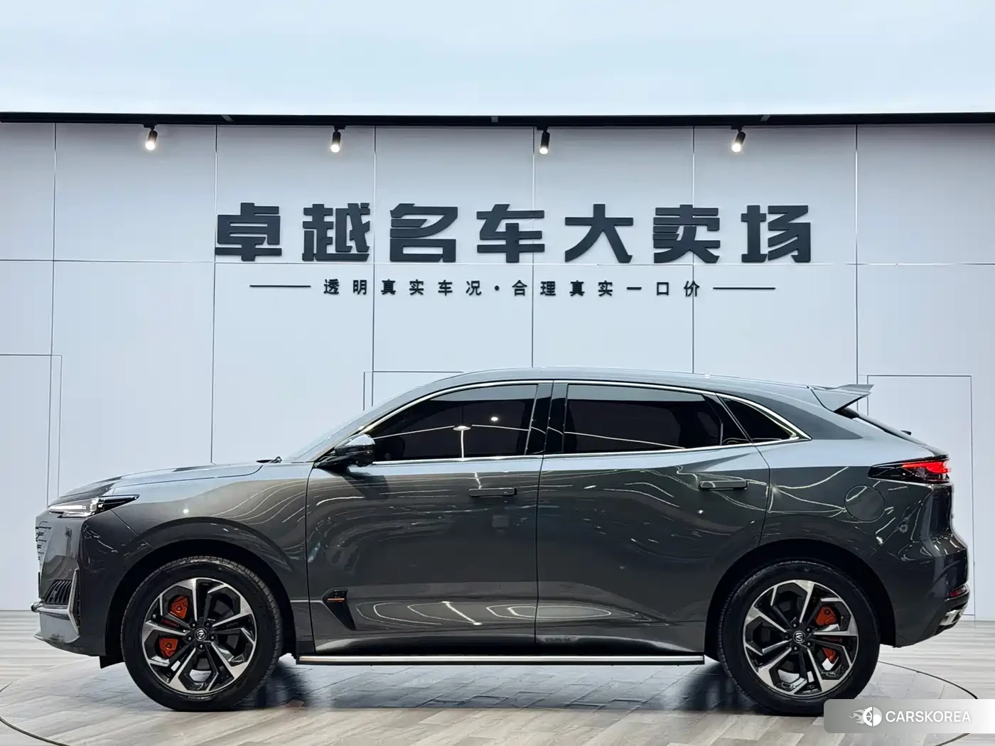 Chang'an UNI-K Smart iDD 2022 Silver/gray из Китая, фото 3