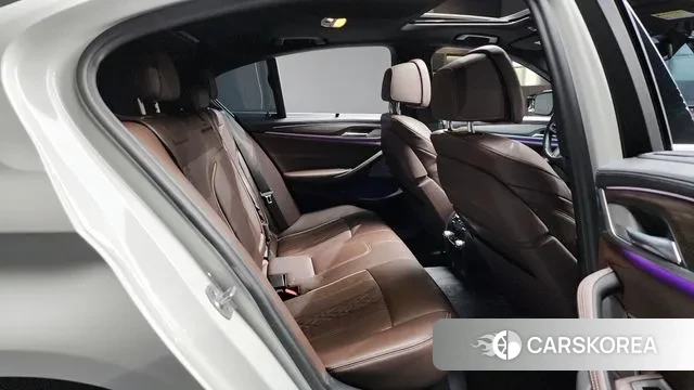 BMW 5 Series (G30) 2020 Белый из Кореи, фото 3