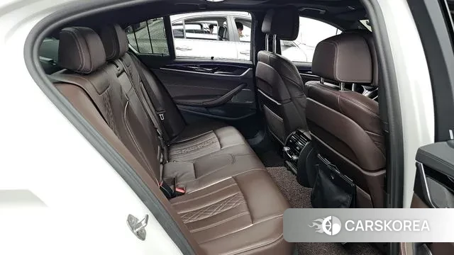 BMW 5 Series (G30) 2022 Белый из Кореи, фото 3