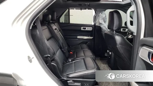 Ford Explorer 6th Generation 2021 Белый из Кореи, фото 3