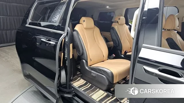 Kia Carnival 4th generation 2021 Черный из Кореи, фото 3