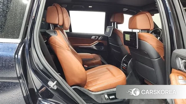 BMW X7 (G07) 2021 Черный из Кореи, фото 3