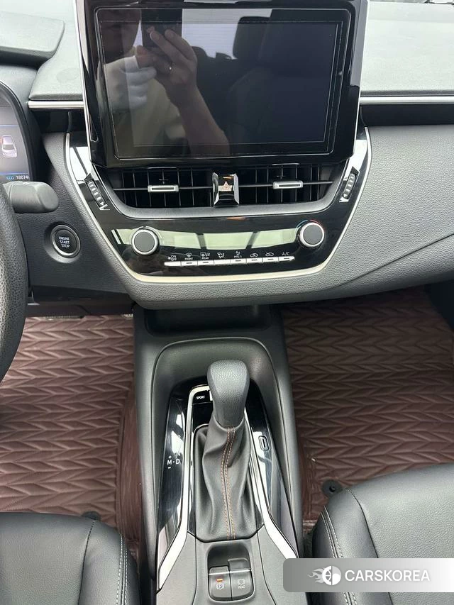 Toyota Corolla 2024 Серебристо-серый из Китая, фото 3