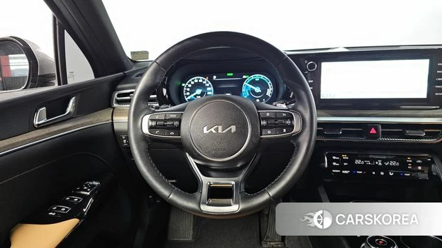 Kia K5 Hybrid 3rd Generation 2023 Серебристо-серый из Кореи, фото 3