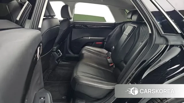 Hyundai Grandeur Hybrid (GN7) 2023 Черный из Кореи, фото 3