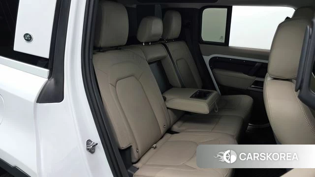 Land Rover Defender (L663) 2024 Белый из Кореи, фото 3
