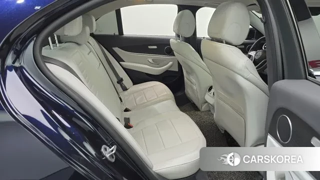 Mercedes-Benz E-Class W213 2022 Синий из Кореи, фото 3