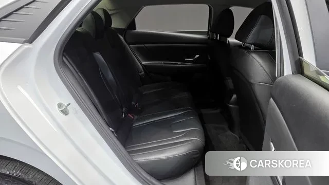 Hyundai Avante (CN7) 2022 Белый из Кореи, фото 3