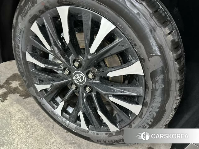 Toyota Elfa 2025 Серебристо-серый из Китая, фото 4