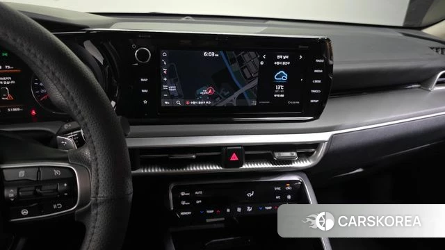 Kia K5 3rd generation 2021 Серебряный из Кореи, фото 4