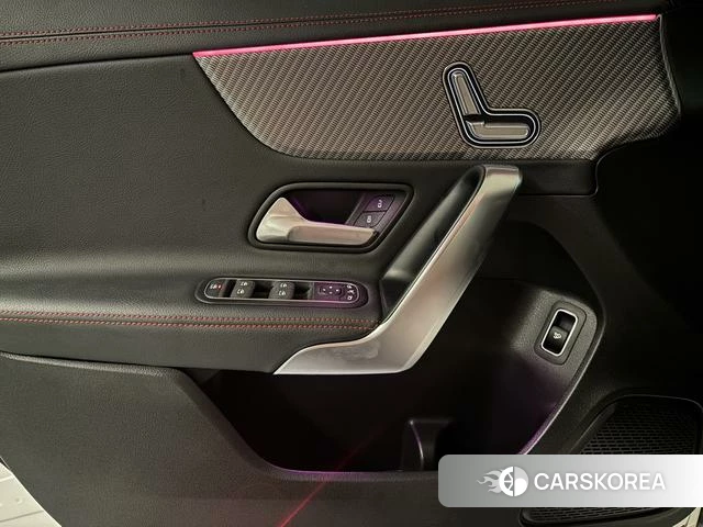 Mercedes-Benz Class A 2024 Белый из Китая, фото 4