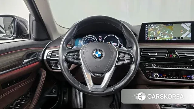 BMW 5 Series (G30) 2018 Черный из Кореи, фото 4