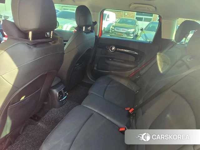 Mini Cooper Clubman 2024 Красный из Кореи, фото 4