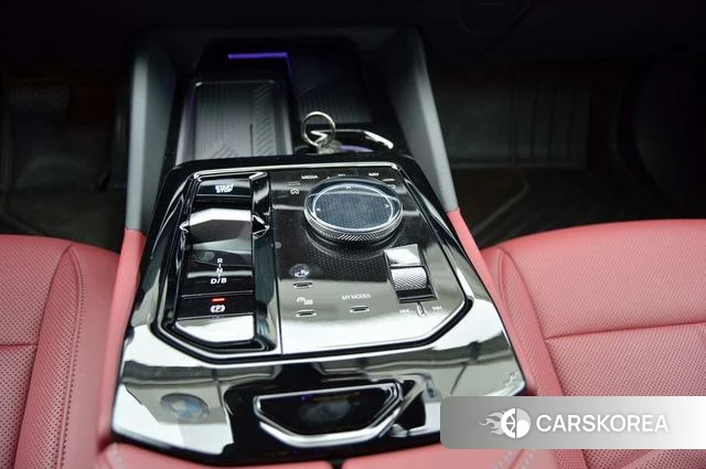 BMW i5 2025 Черный из Китая, фото 4