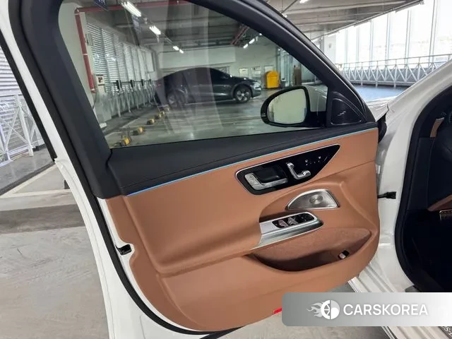 Mercedes-Benz E-Class W214 2025 Белый из Кореи, фото 4