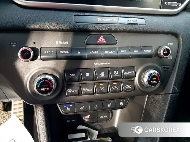 Kia Sportage The Bold 2021 Черный из Кореи, фото 4