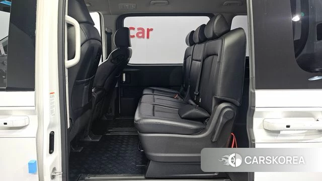 Hyundai Staria 2022 Белый из Кореи, фото 4