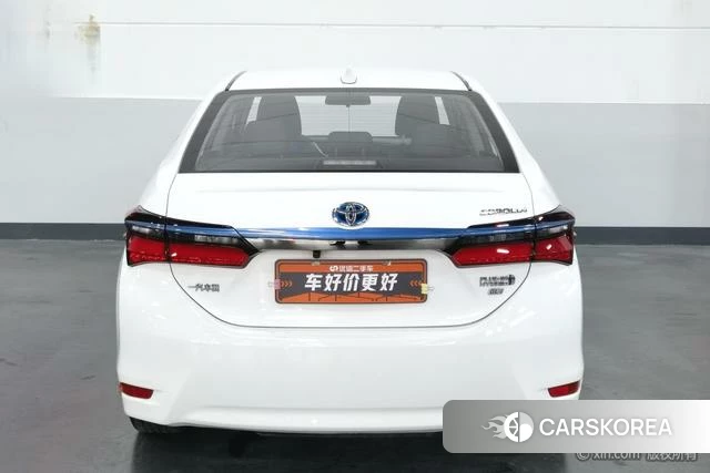 Toyota Corolla dual engine E+ 2022 Белый из Китая, фото 4