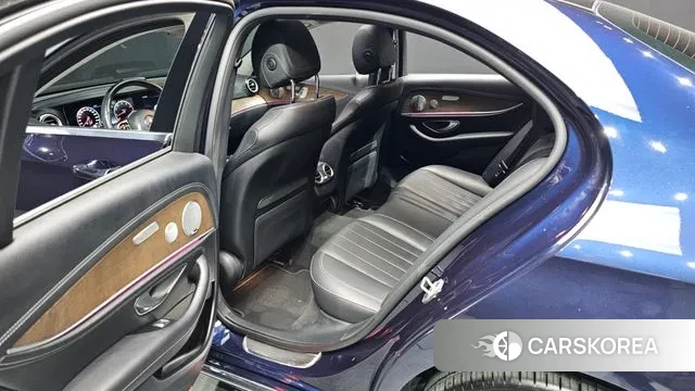 Mercedes-Benz E-Class W213 2019 Синий из Кореи, фото 4