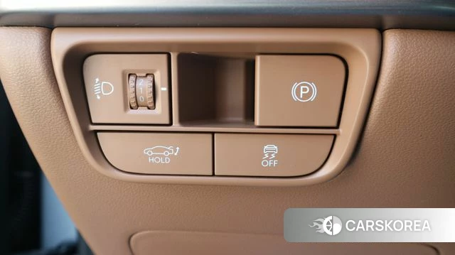 Hyundai Grandeur (GN7) 2023 Серебристо-серый из Кореи, фото 4