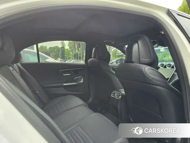 Mercedes-Benz Class C 2024 Белый из Китая, фото 4