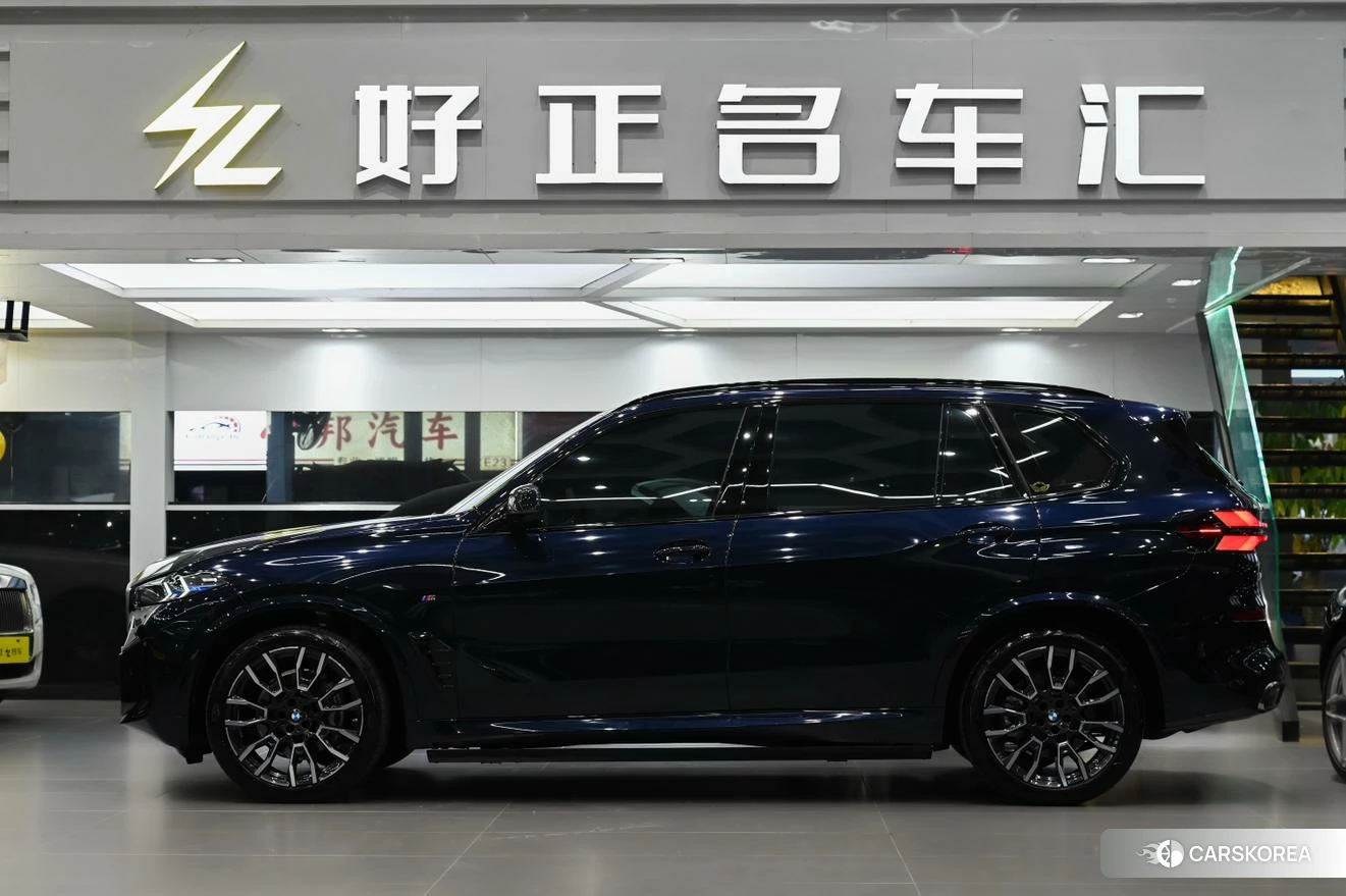 BMW X5 2023 Черный из Китая, фото 4