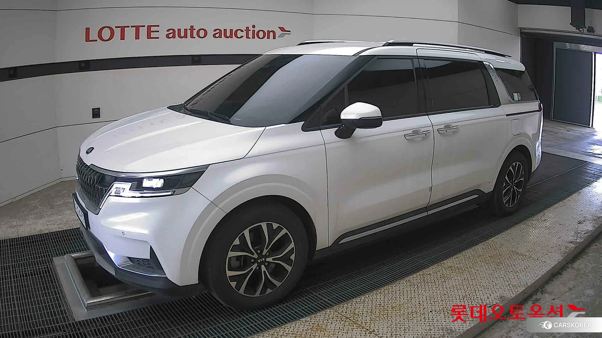 Kia Carnival 2021 Белый из Кореи, фото 4