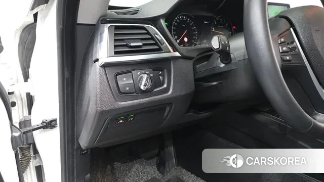 BMW 3 Series GT (F34) 2020 Белый из Кореи, фото 4