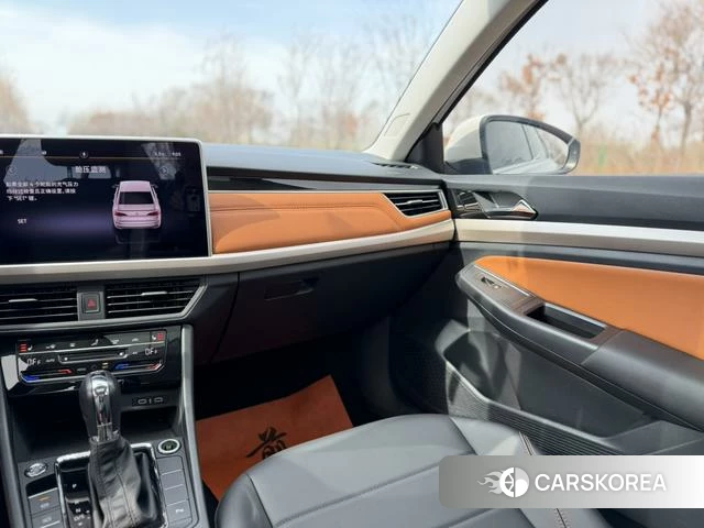 Volkswagen Bora 2022 Белый из Китая, фото 4