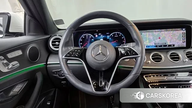 Mercedes-Benz E-Class W213 2022 Белый из Кореи, фото 4