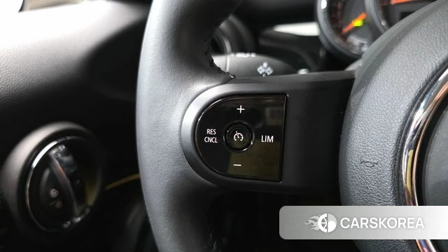 Mini Cooper 2022 Жемчужный цвет из Кореи, фото 4