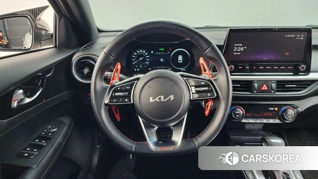 Kia The New K3 2nd generation 2024 Белый из Кореи, фото 4