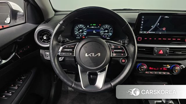 Kia The New K3 2nd generation 2021 Белый из Кореи, фото 4