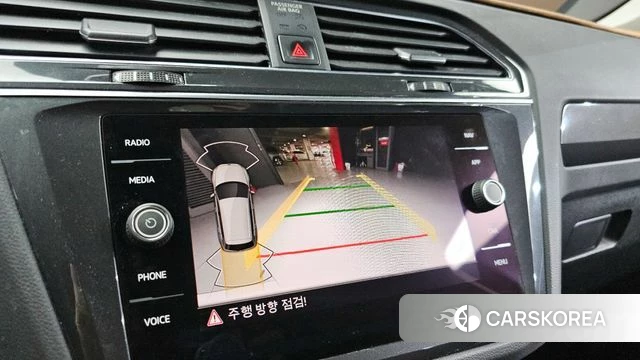 Volkswagen Tiguan second Generation 2022 Белый из Кореи, фото 4